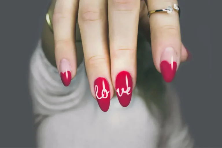 Nail Shops Open on Sunday