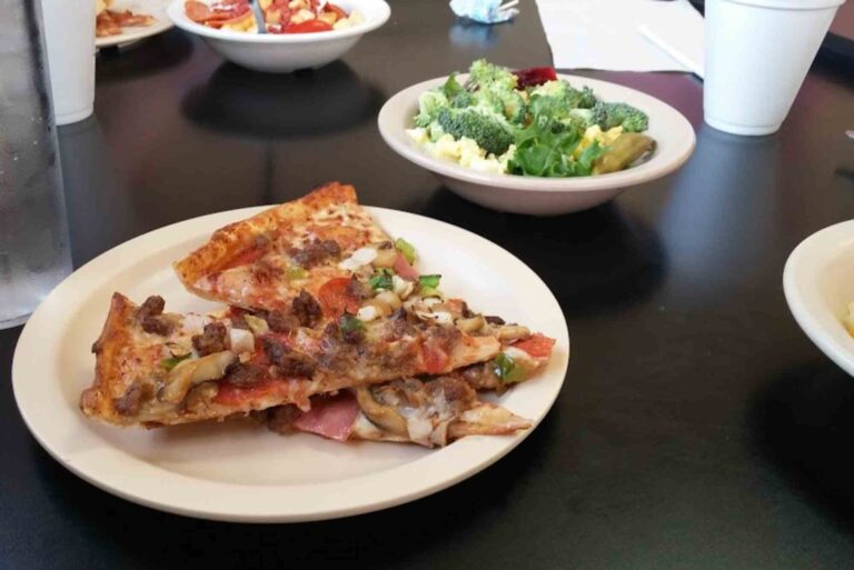 Village Inn Pizza Mountain View NC