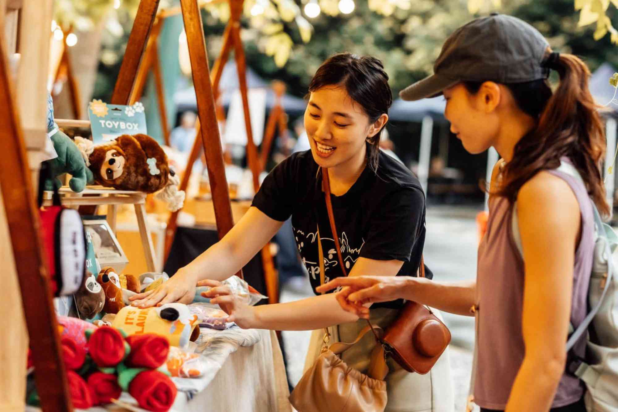 Flea Craft and Farmers Picks