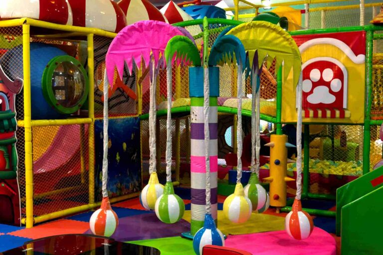 Play Zones And Easy Dining