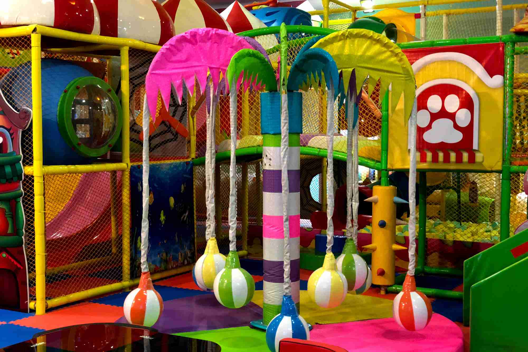 Play Zones And Easy Dining