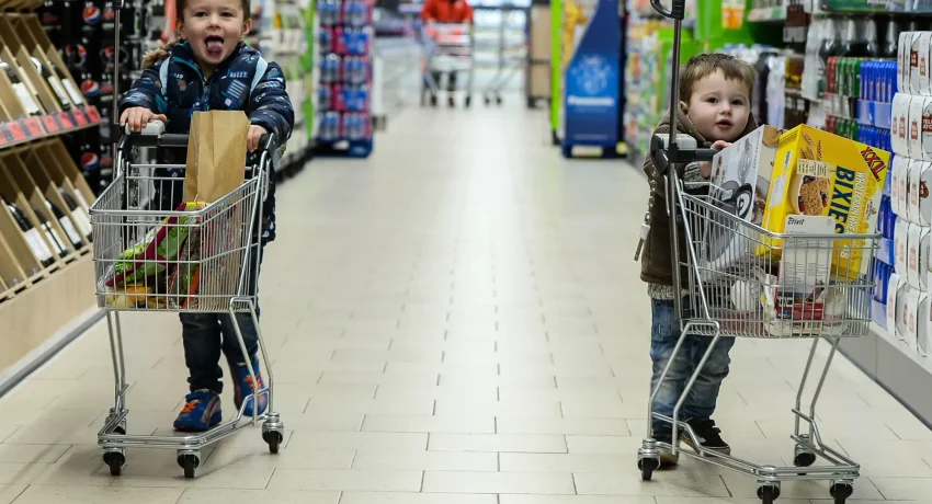 Child's Supermarket Trolley